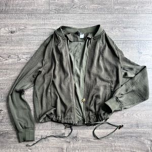 Lightweight jacket size 8